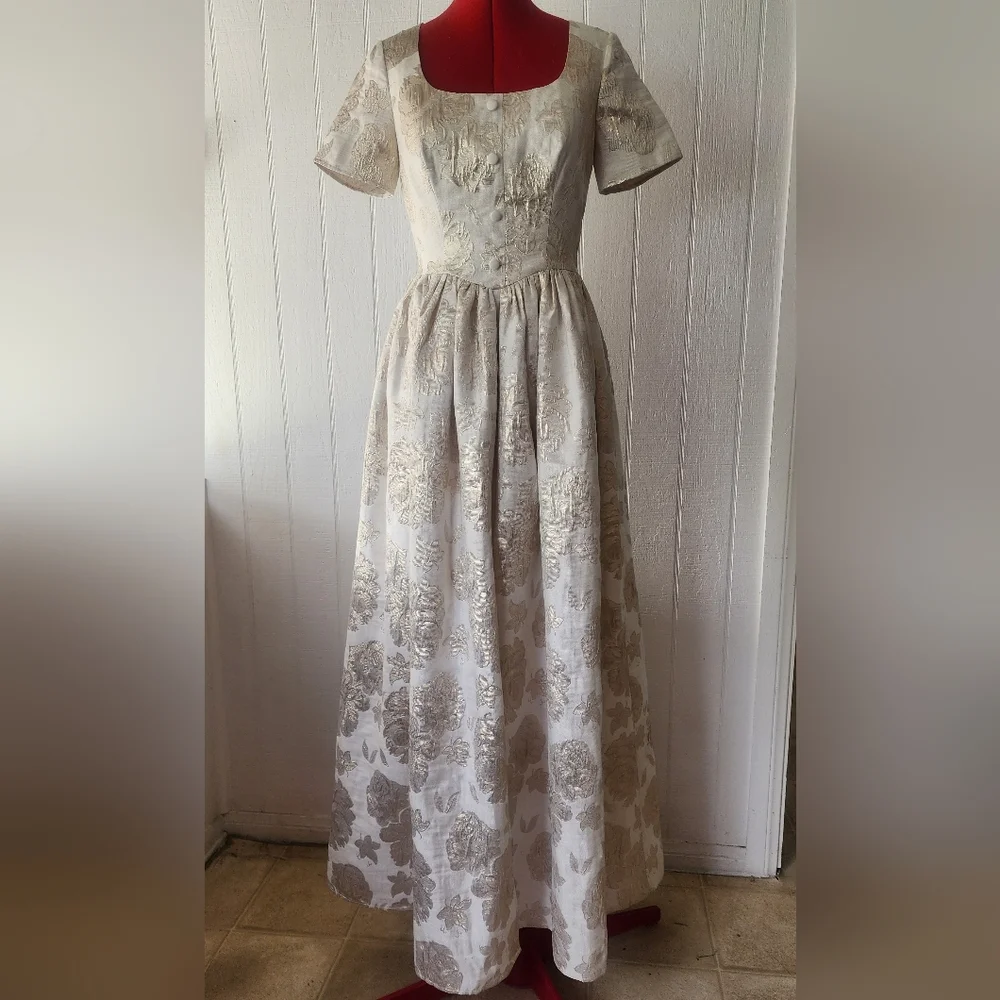 Bellevue The Label, "The Belle Gown" Metallic Gold Roses Formal Dress Bridgerton - Picture 1 of 5